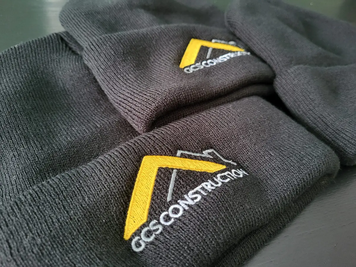 Tuques brodées GCS Construction — Wimpressions